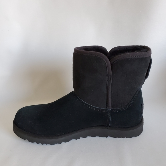 UGG size 5 Ankle boots - Picture 5 of 8